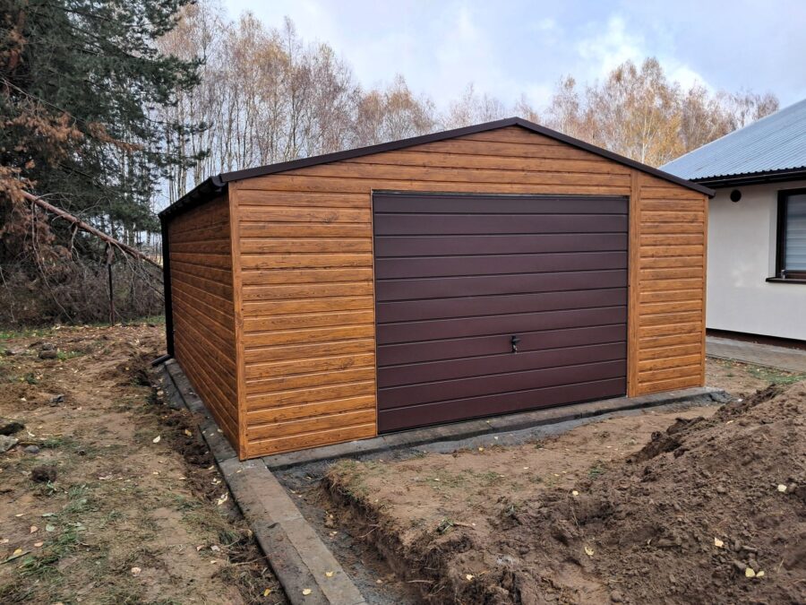 Garaż blaszany 5x6m | Drewnopodobny lub kolor RAL | Dach dwuspadowy
